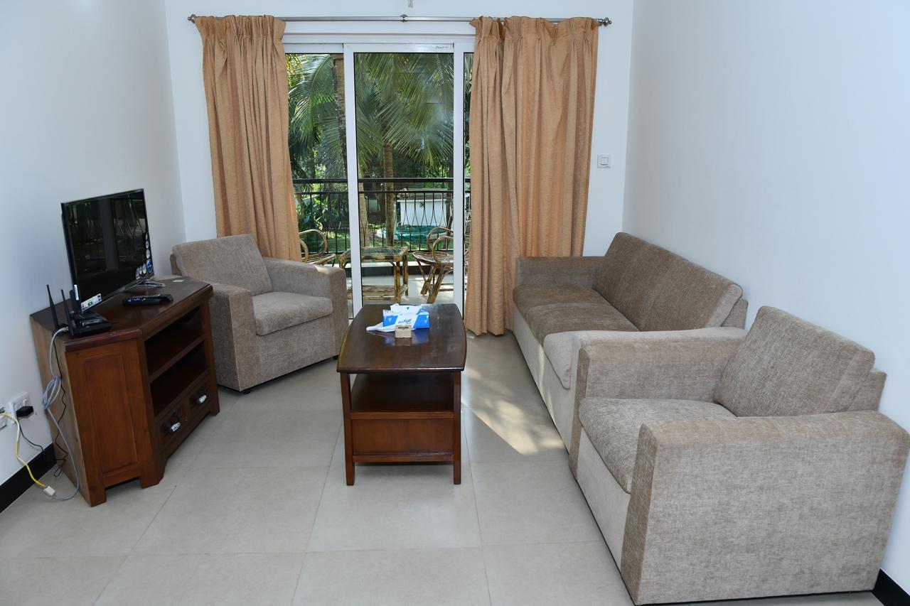 Appartement B&F Kensington Square à Siolim Extérieur photo